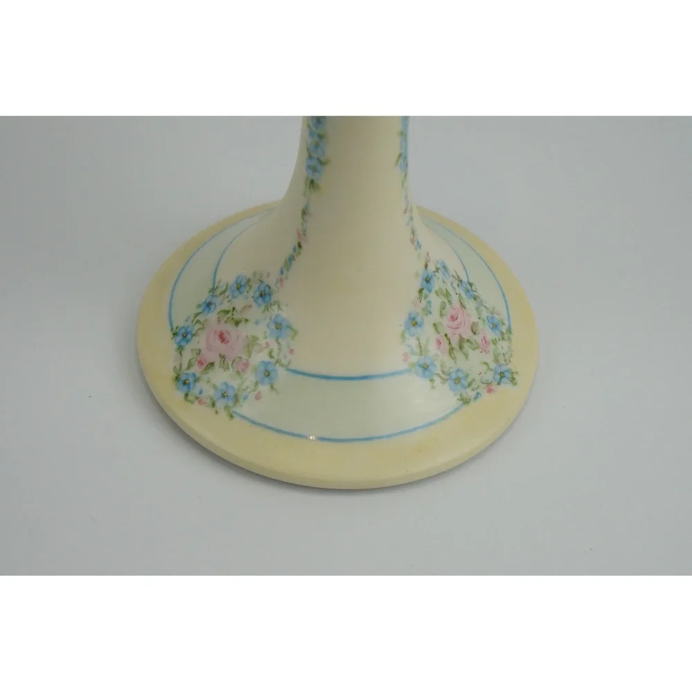 T&V Limoges Tressemanes &‎ Vogt France Candlestick Holder Floral Porcelain EUC